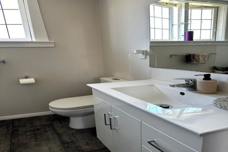 Photo of property in 526 Adelaide Road, Berhampore, Wellington, 6023