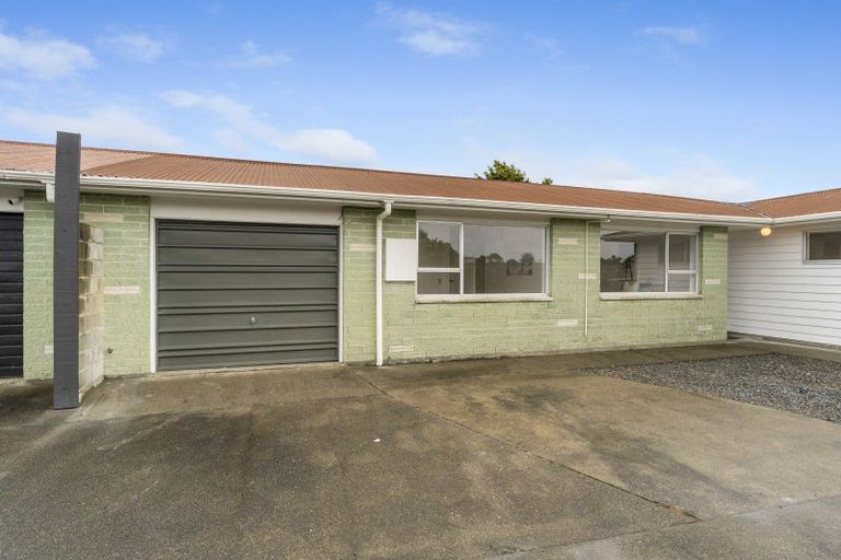 Photo of property in 16 Nola Avenue, Raumati Beach, Paraparaumu, 5032