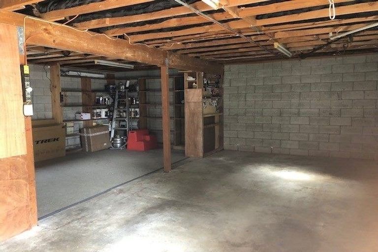 Photo of property in 55 Norana Road, Timberlea, Upper Hutt, 5018