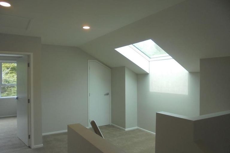 Photo of property in 7/31 Verbena Road, Birkdale, Auckland, 0626