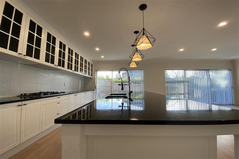 Photo of property in 29e Greenhithe Road, Greenhithe, Auckland, 0632