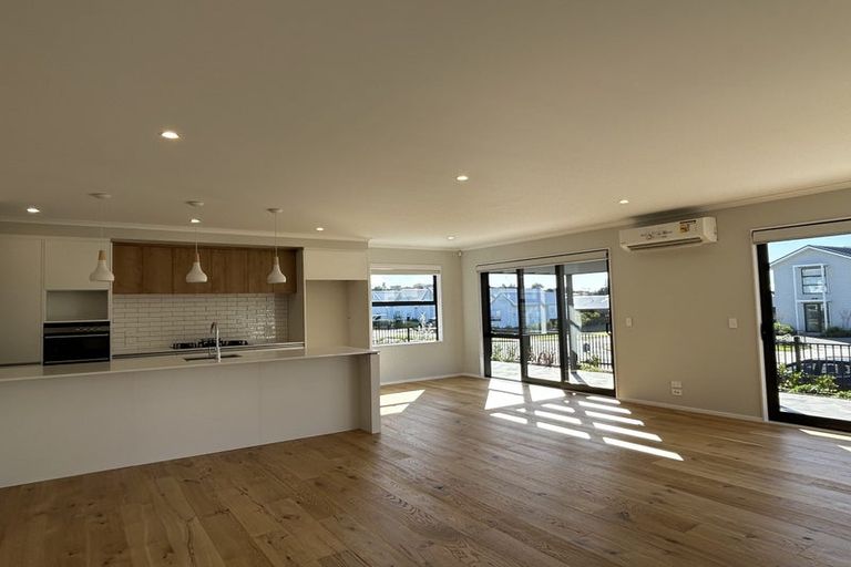Photo of property in 27 Moana Drive, Mahia, 4198