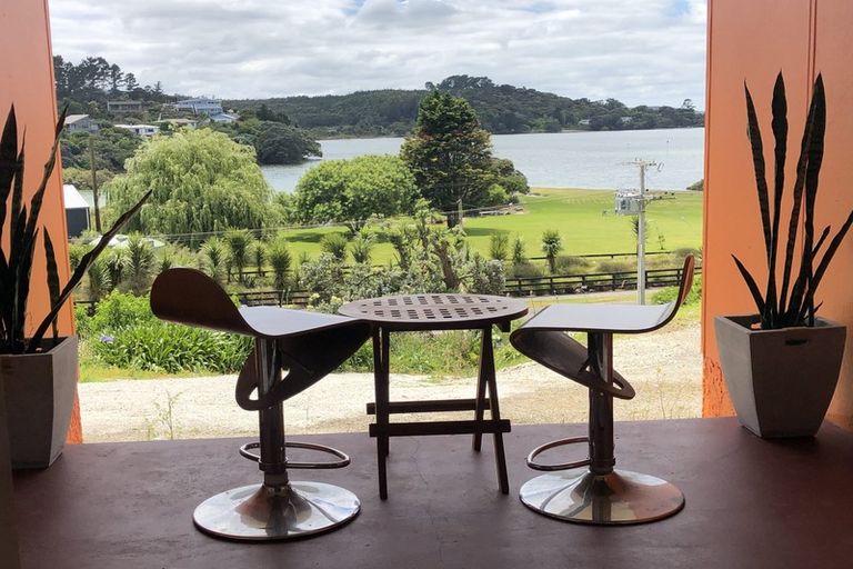 Photo of property in 12 Komiti Road, Tinopai, 0593