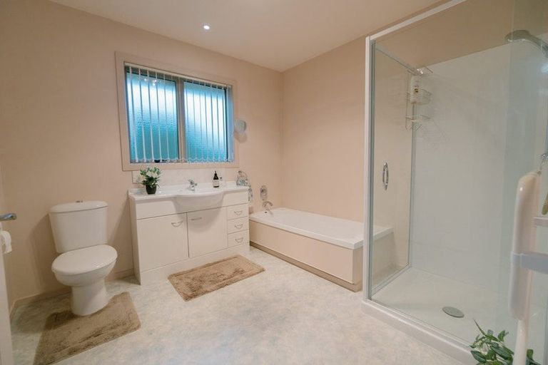 Photo of property in 81 Charlton Road, Gore, 9710