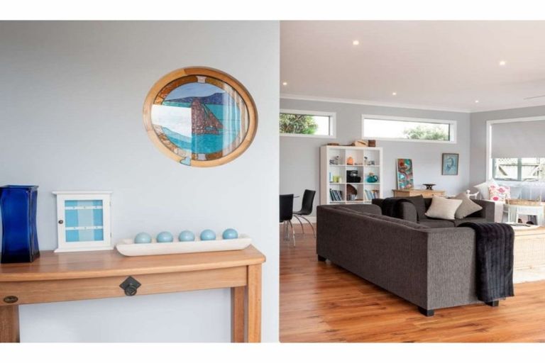 Photo of property in 47 Doves Bay Road, Kerikeri, 0294