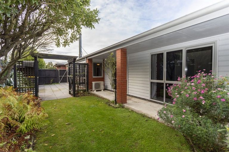 Photo of property in 9 Ashfield Place, Ilam, Christchurch, 8041