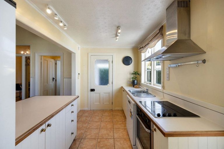 Photo of property in 110 Victoria Street, Cambridge, 3434