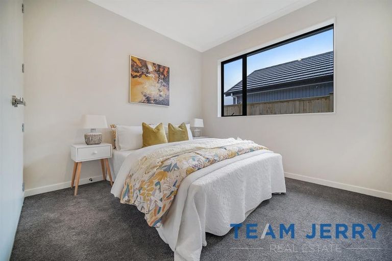 Photo of property in 4 Gertrude Cole Road, Clarks Beach, 2122