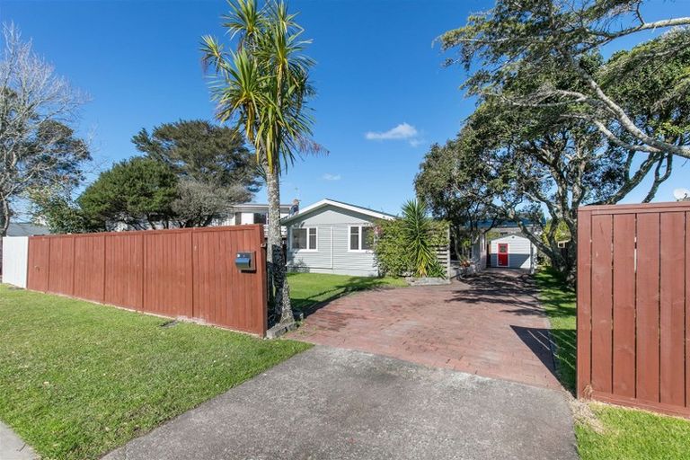 Photo of property in 43 Sylvia Road, Hillcrest, Auckland, 0627