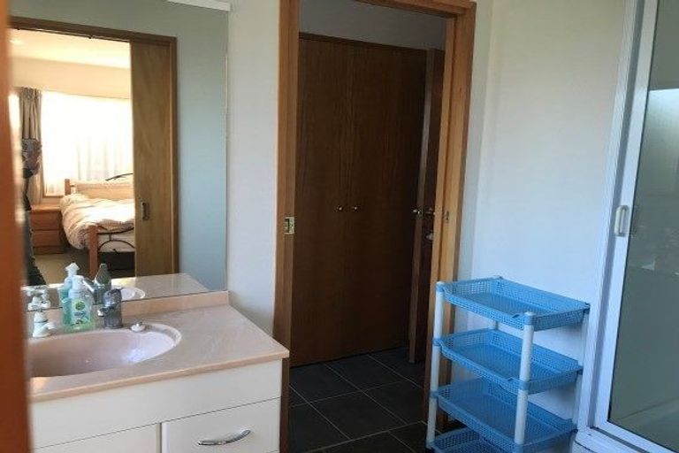 Photo of property in 1/286 Ilam Road, Burnside, Christchurch, 8053