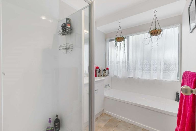 Photo of property in 97h Settlement Road, Papakura, 2110