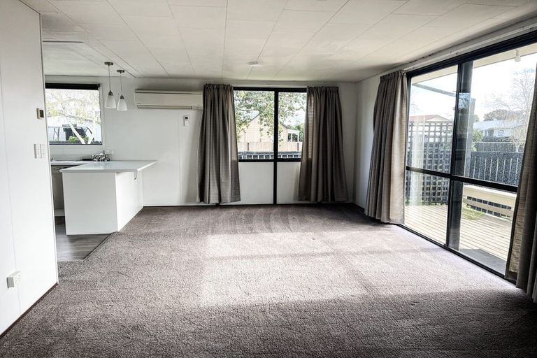 Photo of property in 18 Garland Drive, St Andrews, Hamilton, 3200