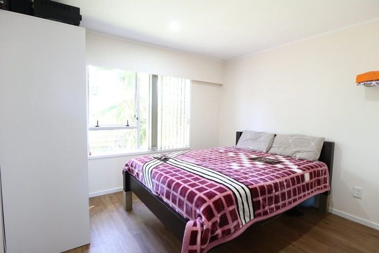 Photo of property in 33b Kindergarten Drive, Conifer Grove, Takanini, 2112