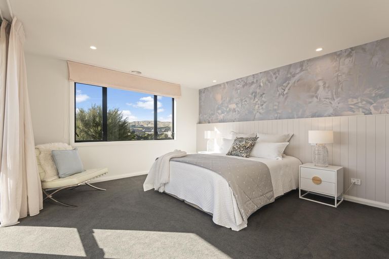 Photo of property in 20 Silicon Way, Fitzherbert, Palmerston North, 4410