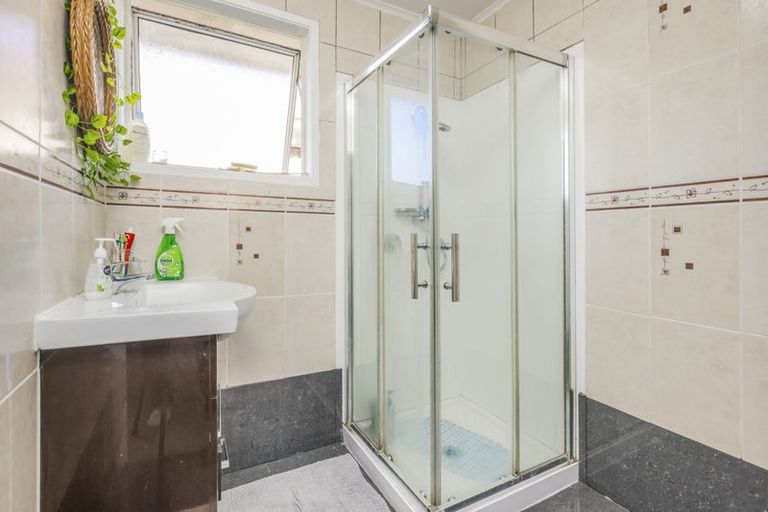 Photo of property in 29 Othello Drive, Clover Park, Auckland, 2023