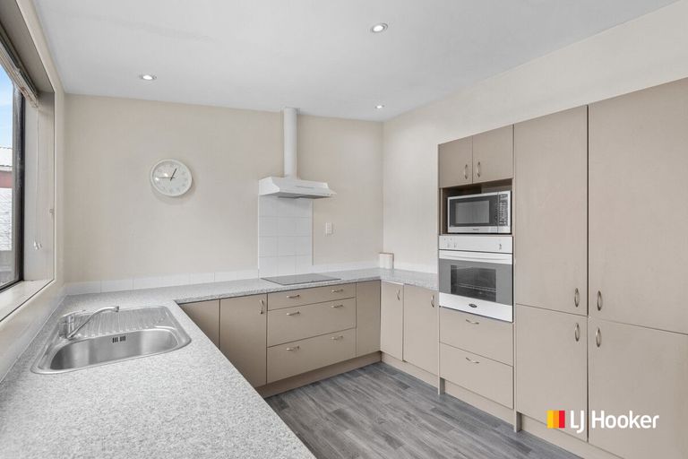 Photo of property in 101 Oxford Street, South Dunedin, Dunedin, 9012