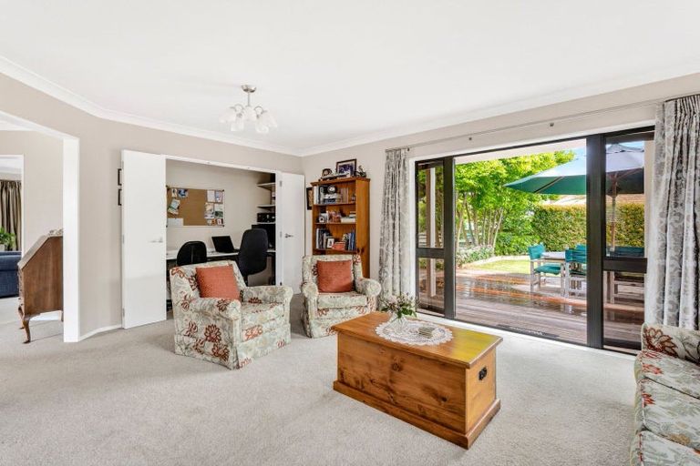 Photo of property in 3 Bronte Place, Leamington, Cambridge, 3432