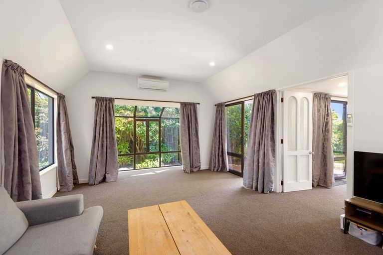 Photo of property in 31 O'connor Place, Burnside, Christchurch, 8053