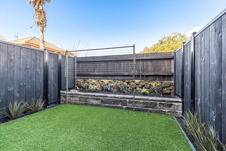 Photo of property in 11/7 Boyd Avenue, Mangere Bridge, Auckland, 2022