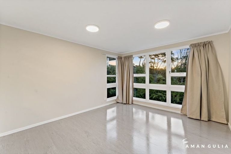 Photo of property in 18 Grandison Crescent, New Lynn, Auckland, 0600