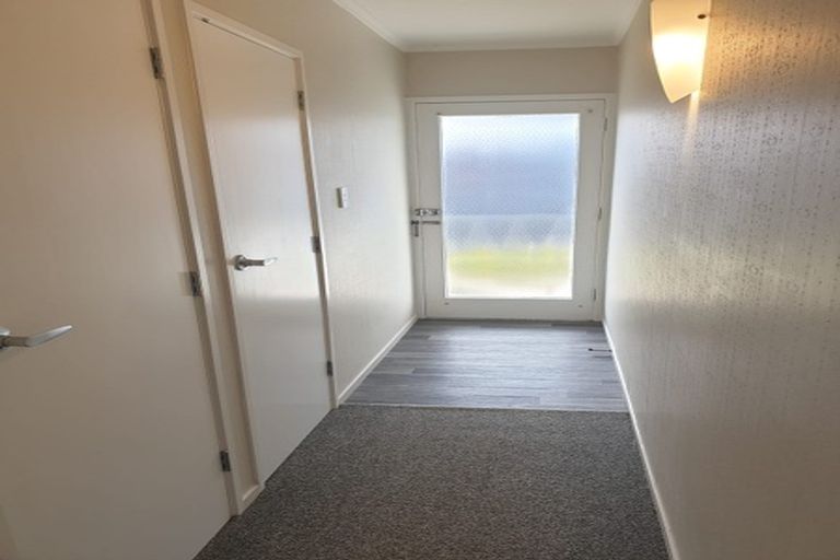 Photo of property in 1/15 Dodson Avenue, Milford, Auckland, 0620