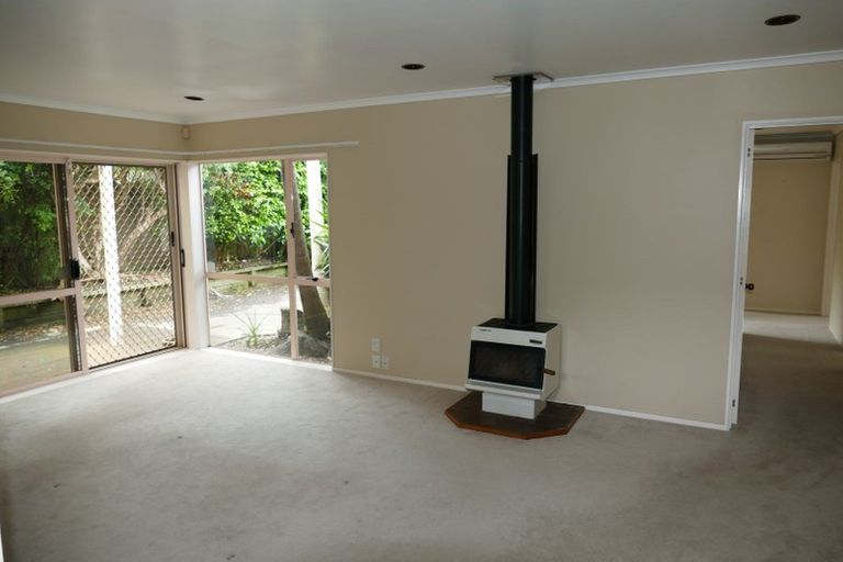 Photo of property in 52 Meadowland Drive, Somerville, Auckland, 2014