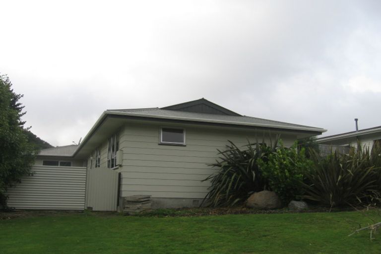 Photo of property in 16 Carvel Lane, Whitby, Porirua, 5024