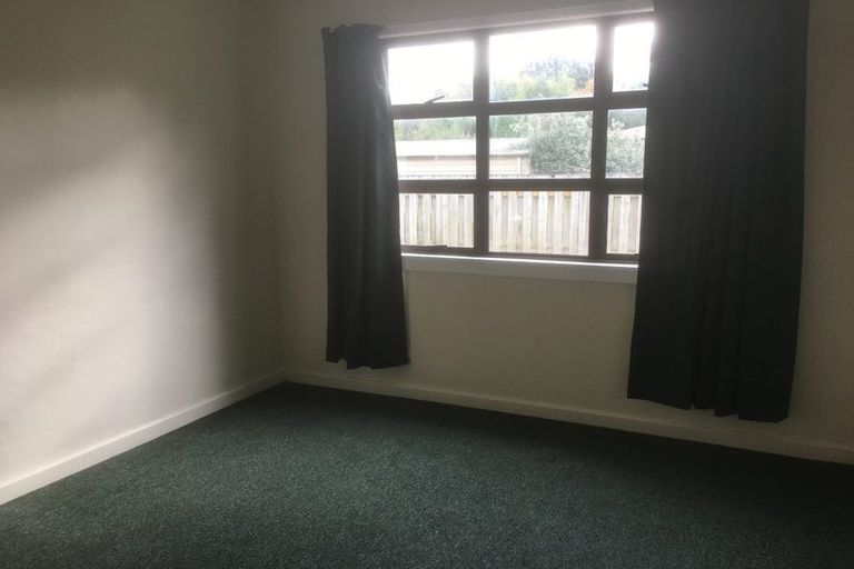 Photo of property in 553 Featherston Street, Roslyn, Palmerston North, 4414