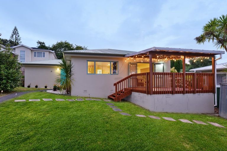 Photo of property in 2/8 Adriatic Avenue, Henderson, Auckland, 0612