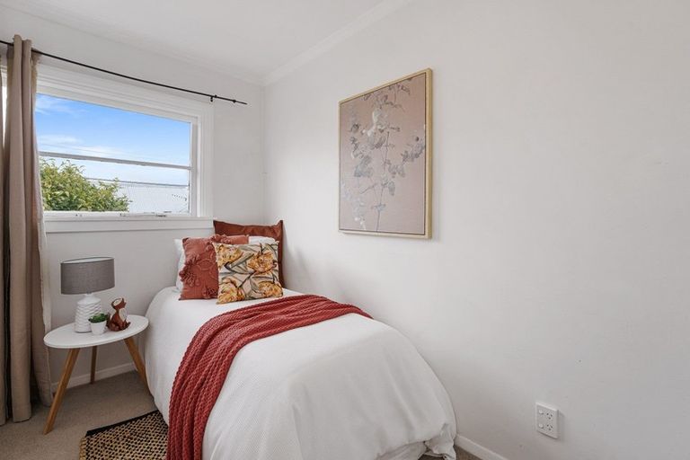 Photo of property in 9 Percival Road, Paraparaumu Beach, Paraparaumu, 5032