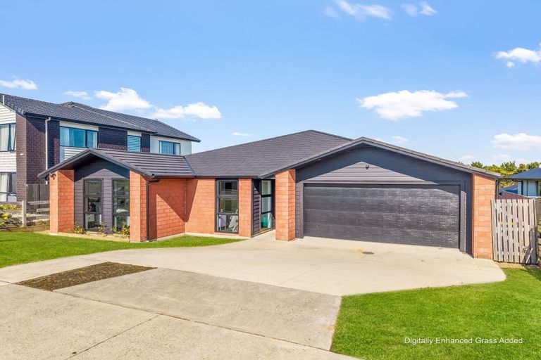 Photo of property in 14 Wheriko Avenue, Glenbrook, Waiuku, 2681