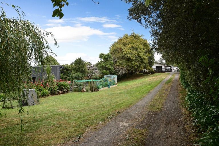 Photo of property in 6 Cemetery Road, Waiuku, 2123
