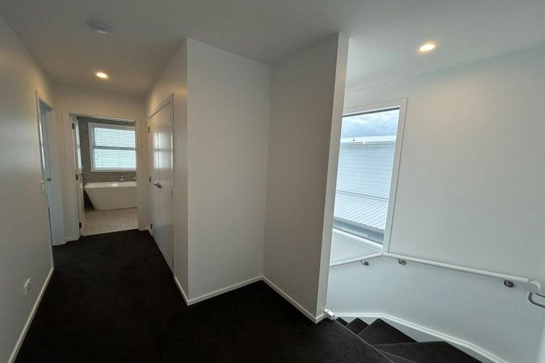 Photo of property in 21 Bill Miller Drive, Papamoa, 3118