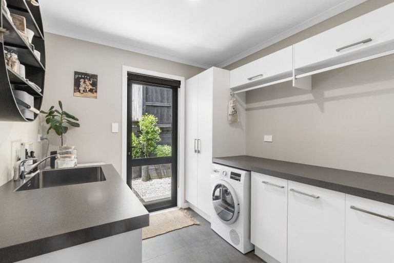 Photo of property in 10 Benmore Crescent, Pyes Pa, Tauranga, 3112