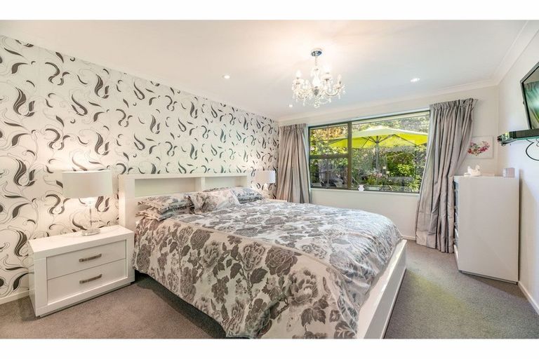 Photo of property in 1/439 Memorial Avenue, Burnside, Christchurch, 8053