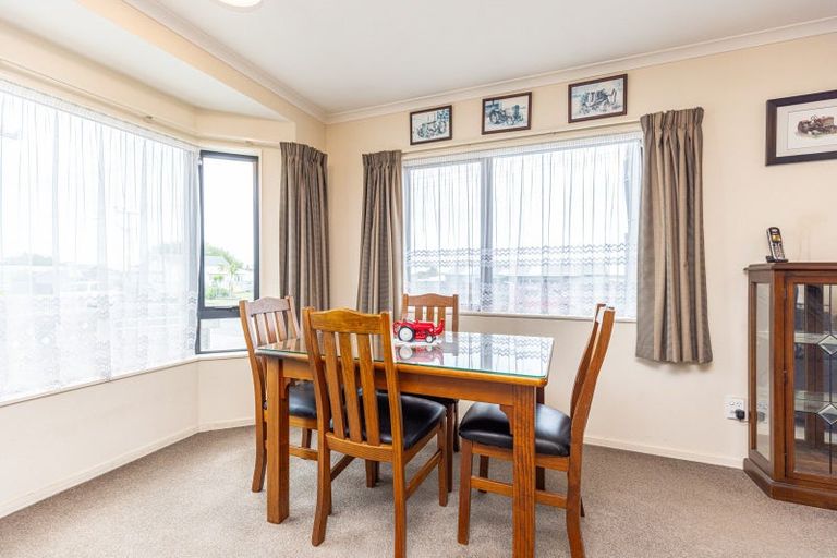 Photo of property in 2 Mosston Road, Castlecliff, Whanganui, 4501