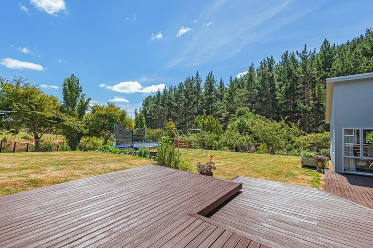Photo of property in 37 County Heights Drive, Aokautere, Palmerston North, 4471