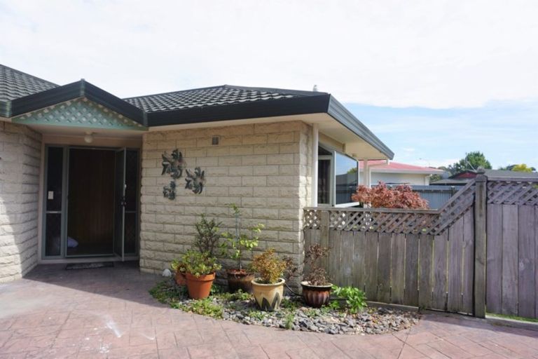 Photo of property in 68 Whiting Crescent, Greenmeadows, Napier, 4112
