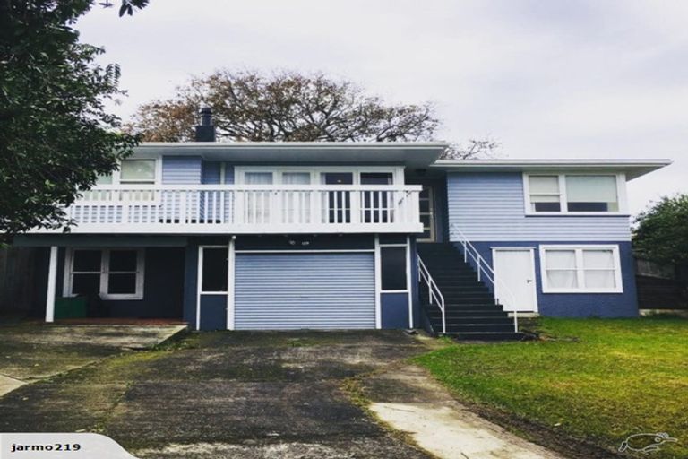 Photo of property in 15 Wylie Avenue, Sunnynook, Auckland, 0620