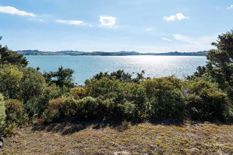 Photo of property in 15 Lancewood Lane, Pahi, Paparoa, 0571