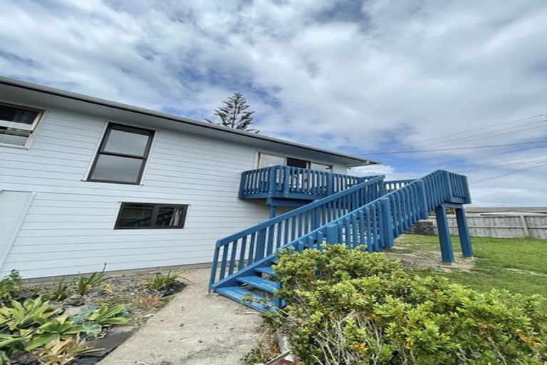 Photo of property in 338 Royal Road, Massey, Auckland, 0614