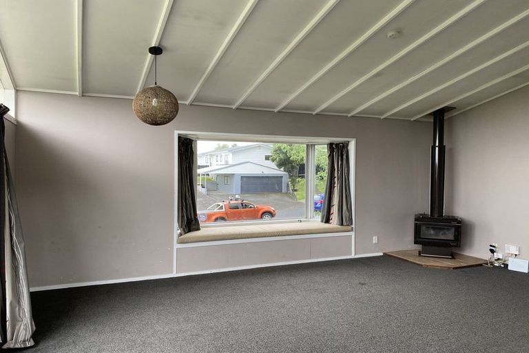 Photo of property in 10 Everglade Drive, Goodwood Heights, Auckland, 2105