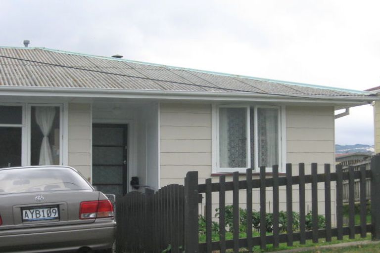 Photo of property in 54 Raukawa Street, Strathmore Park, Wellington, 6022