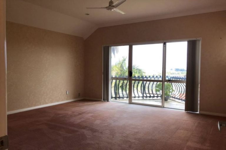 Photo of property in 23 Lansell Drive, East Tamaki Heights, Auckland, 2016