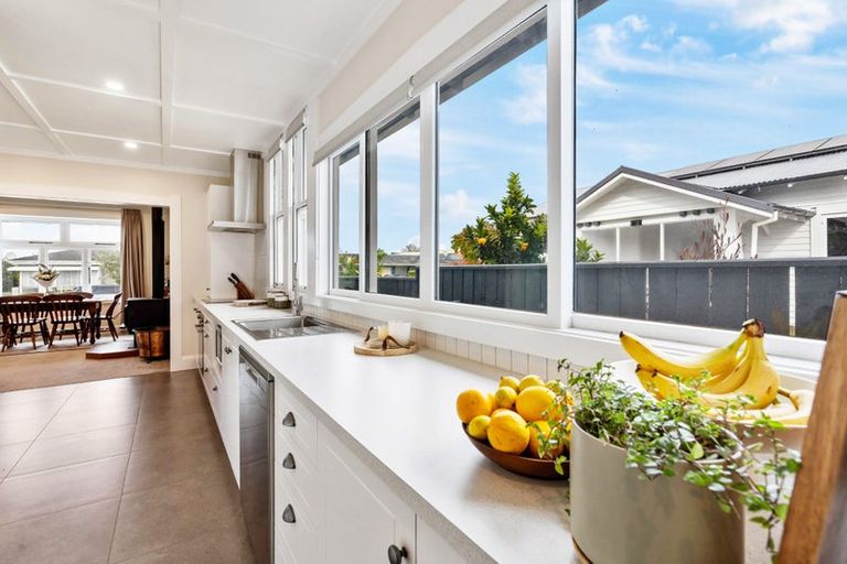 Photo of property in 700 Queen Street West, Saint Leonards, Hastings, 4120