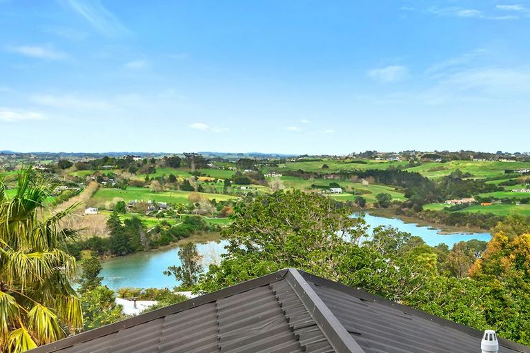 Photo of property in 163 Sandspit Road, Shelly Park, Auckland, 2014