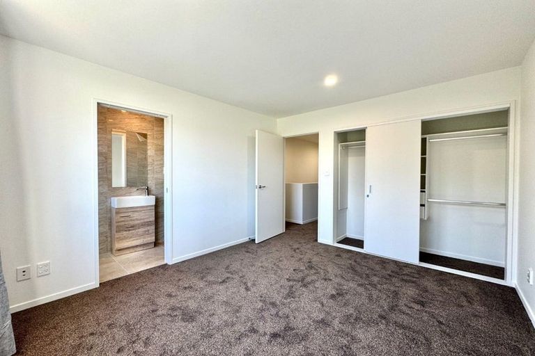 Photo of property in 50e Greenmeadows Avenue, Manurewa East, Auckland, 2102