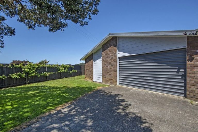 Photo of property in 1 Rerewai Place, Tikipunga, Whangarei, 0112