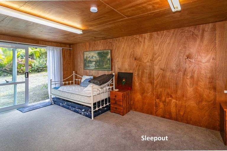 Photo of property in 15 Puriri Place, Tuateawa, Coromandel, 3583