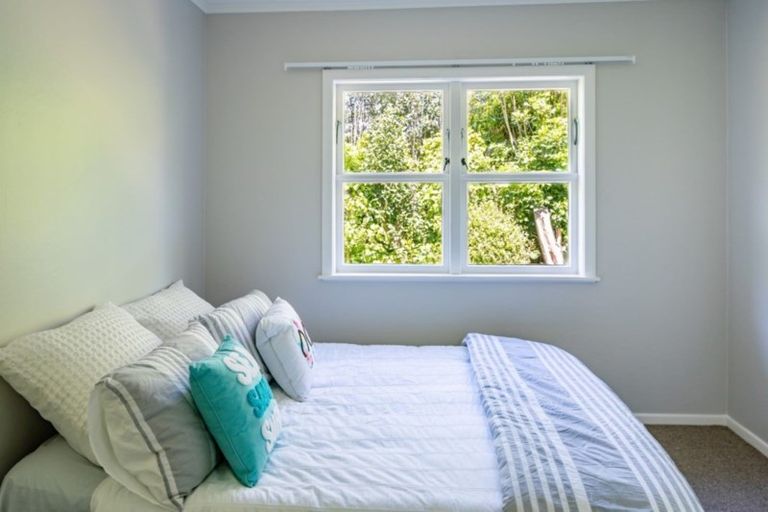 Photo of property in 104 Rawhiti Road, Pukerua Bay, 5026